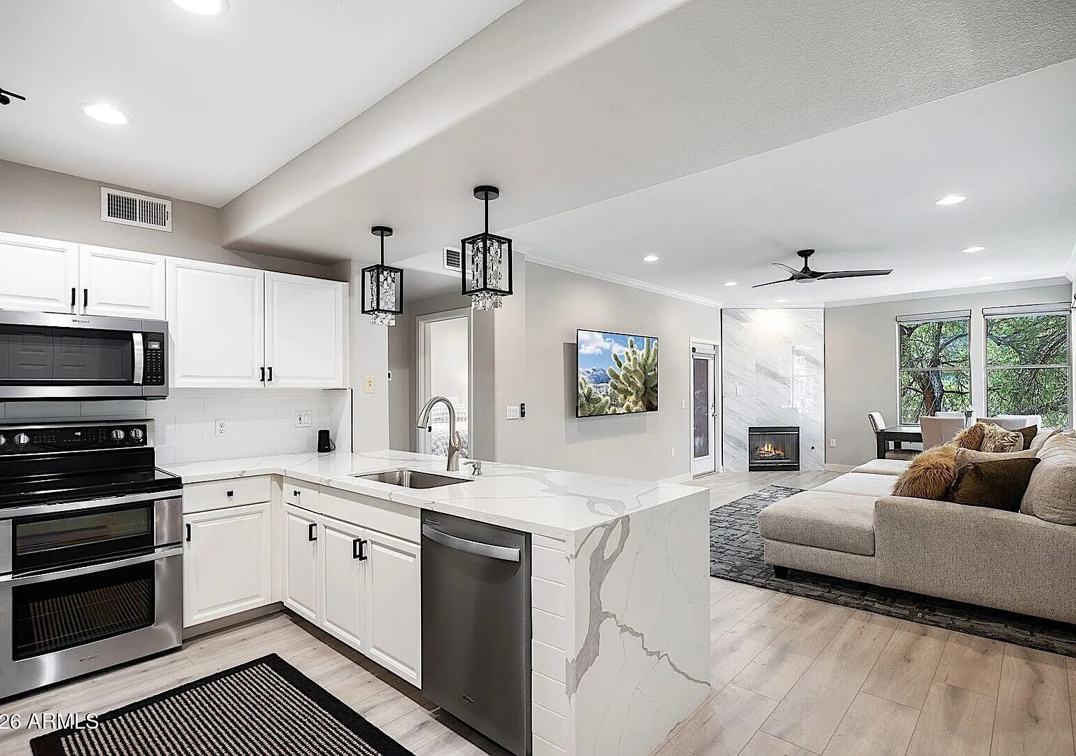 2 bed, 2.0 bath, 1149 sqft, $2,300 — Photo 1