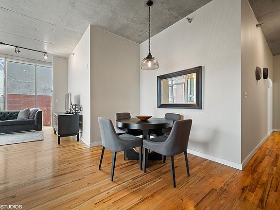 5th image of 1720 S Michigan Ave APT 408