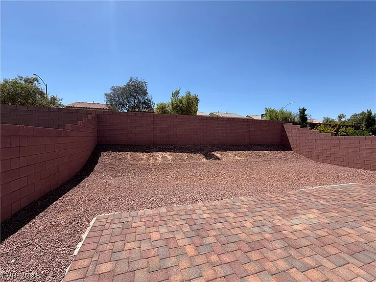 7869 Tyrell Peaks St — Photo 30