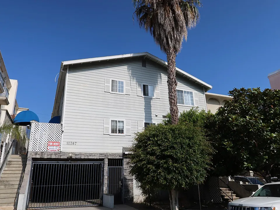 10387 Almayo Ave #2