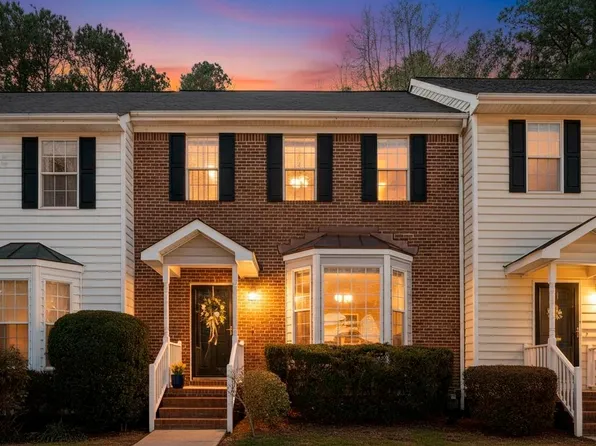 4 Duke Of Gloucester Cir, Durham, NC 27713