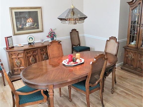 4th image of 9220 Briarbrook Dr NE