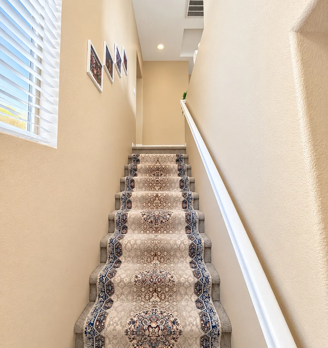 3 bed, 2.5 bath, 1975 sqft, $4,999 — Photo 4