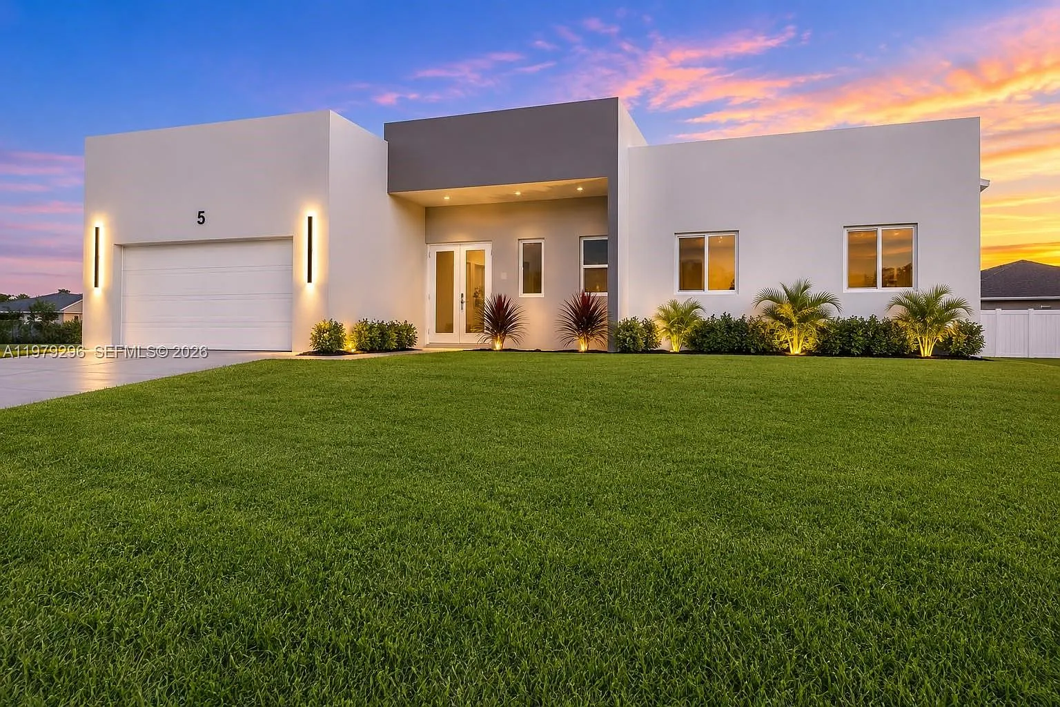 Cape Coral — Photo 1