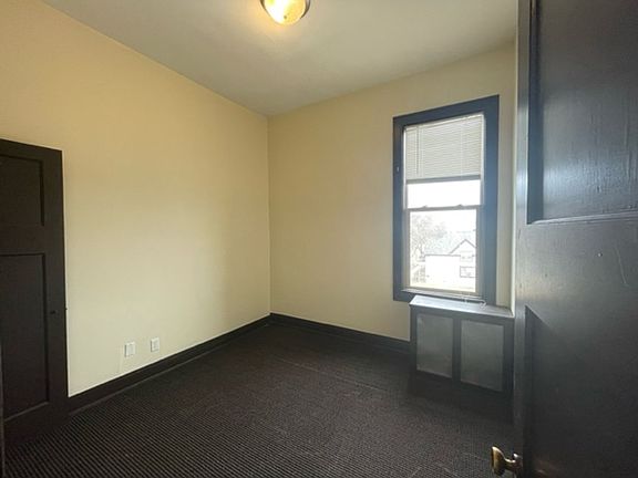 5th image of 632 W Historic Mitchell St APT 6