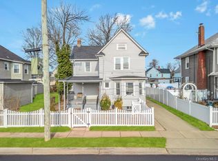 297 E Columbia Street, Hempstead, NY 11550