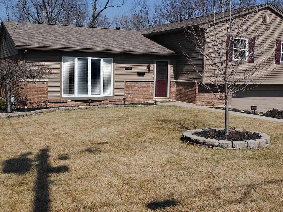 1st image of 3862 Robinhill Dr