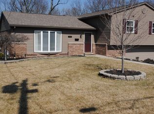 3862 Robinhill Dr, Cincinnati, OH 45211