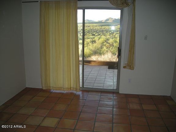 5th image of 1526 E Venado Dr