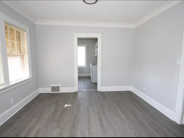 1307 Vernon St #1, Rockford, IL 61103