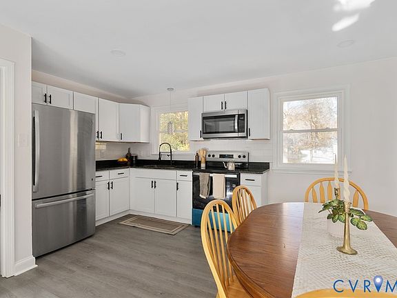 4th image of 5206 Berkshire Dr
