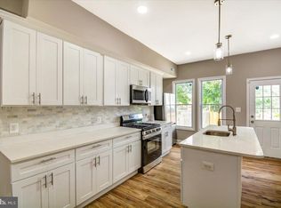 810 N Montford Ave, Baltimore, MD 21205