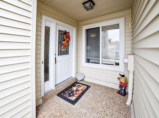 1744 Ridgeview Circle Dr, Ballwin, MO 63021