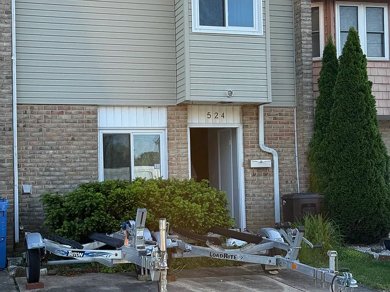 524 Anchor Dr — Photo 9