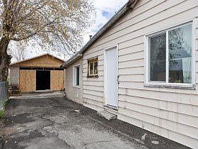 3rd image of 134 W Price Ave