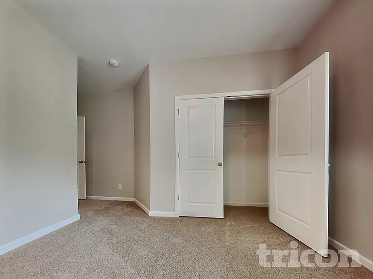 30 Fernwood Ct — Photo 12