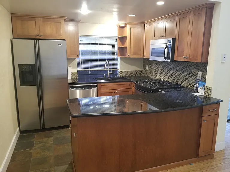 3601 Loggers Ln — Photo 2
