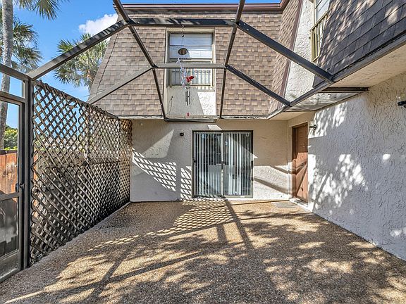 2nd image of 2540 NW 99 Avenue #2540