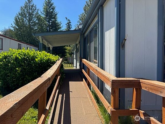 3rd image of 90 Baywood Village Road #44