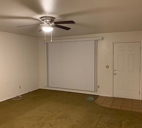 2nd image of 528-530 Hemlock Ln