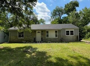 9757 Vickie Pl, Saint Louis, MO 63136
