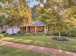 4861 Broad Oak Dr, Saint Louis, MO