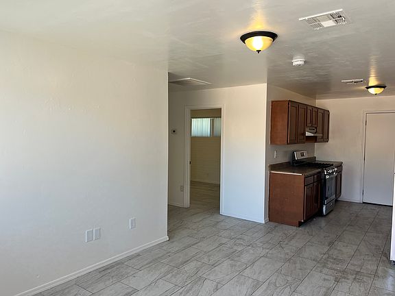 3rd image of 3521 N Flowing Wells Rd APT 11