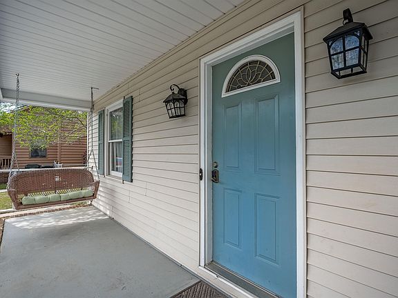 3rd image of 152 Toucan Way
