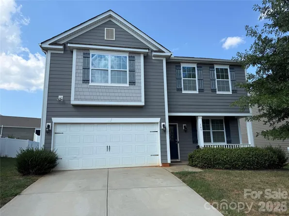 107 Longleaf Dr, Troutman, NC 28117