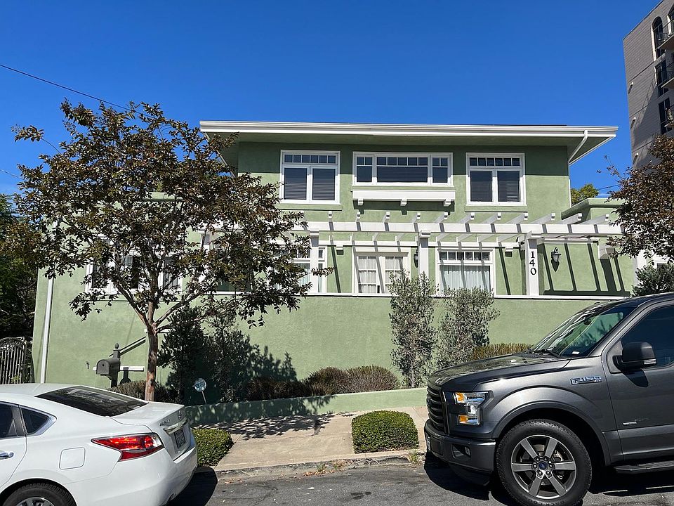 1st image of 140 W Thorn St #2