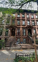 379 Grand Avenue, #TWNHSE