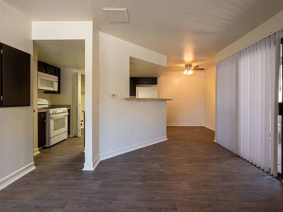 2BR kitchen