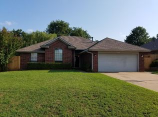 20578 Ember Ln, Harrah, OK 73045