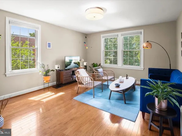 304 Aspen St NW APT 204, Washington, DC 20012