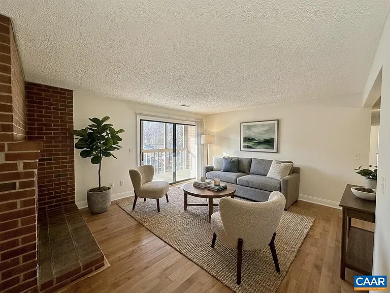 114 Turtle Creek Rd #8 — Photo 8