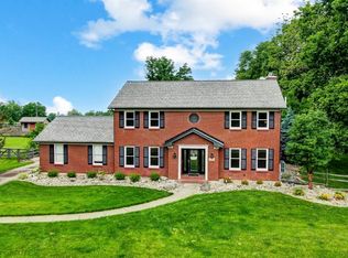 7196 Willowood Dr, West Chester, OH 45241