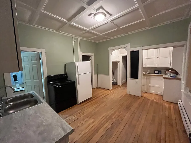 102 Goff St #1 — Photo 24