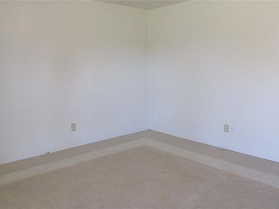 2nd image of 1207 NW 2nd St APT B