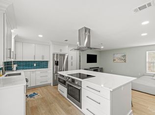 420 Dolphin St, Gulf Breeze, FL 32561