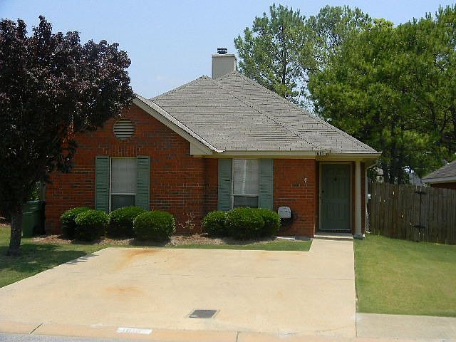 1st image of 1613 Meadow Oak Ct
