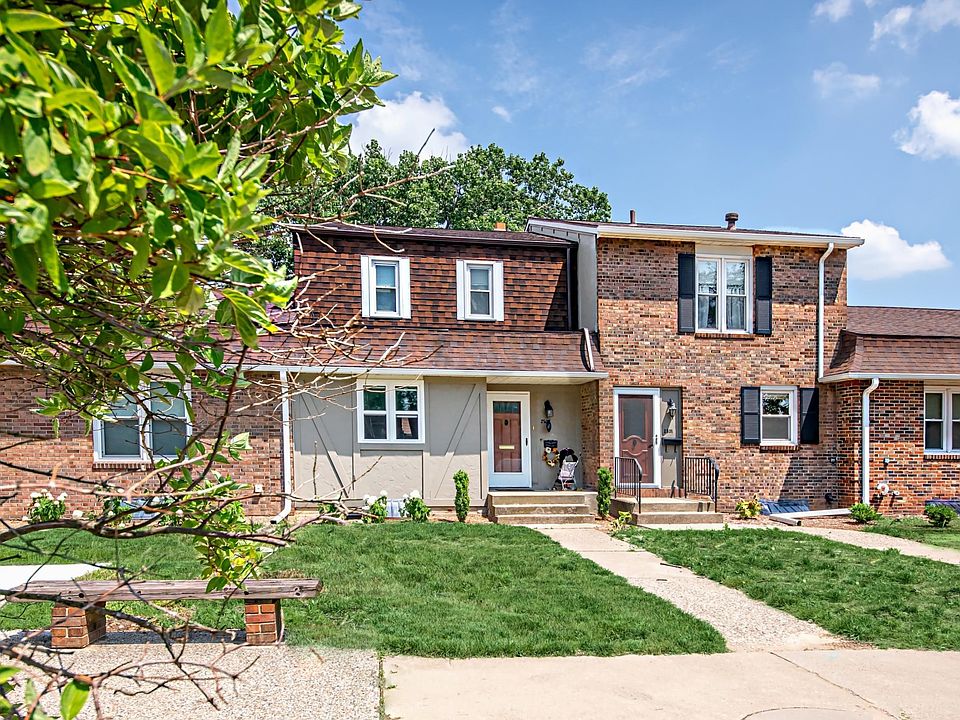 1st image of 2501 Essex Ct