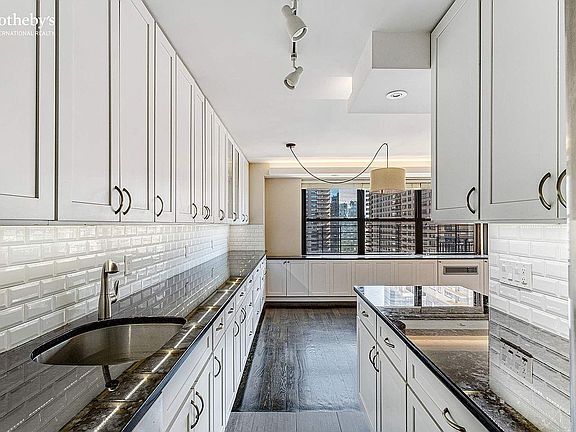 3rd image of 165 W End Ave APT 22M