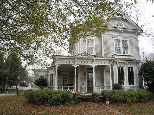 1st image of 267 Kennesaw Ave NW