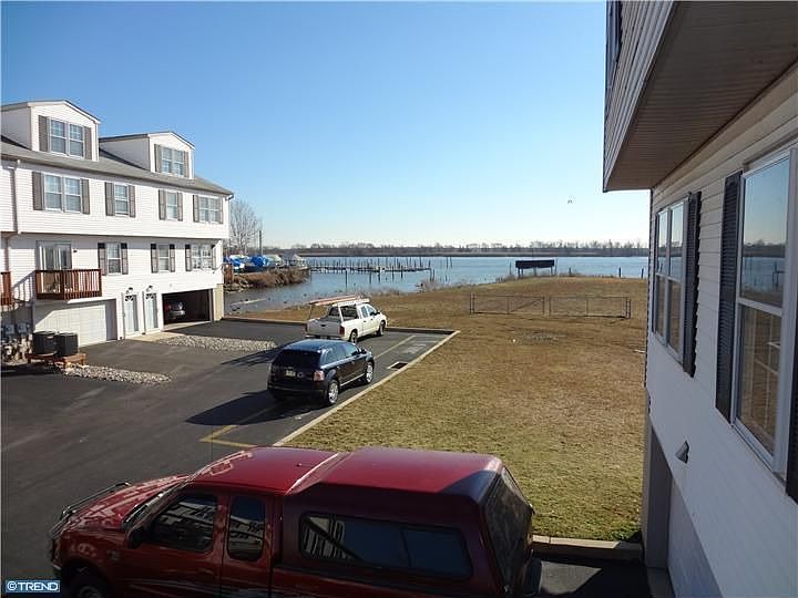 2nd image of 4 Riverwatch Ct