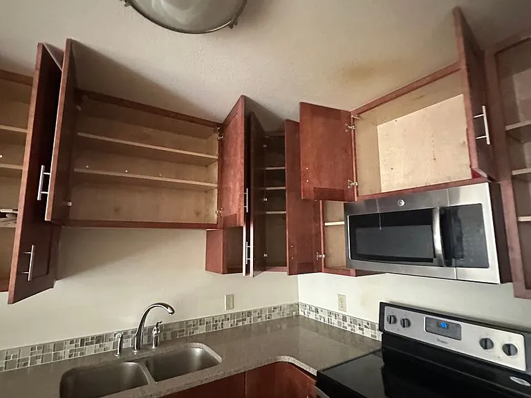 145 Aspen Dr #2 — Photo 2