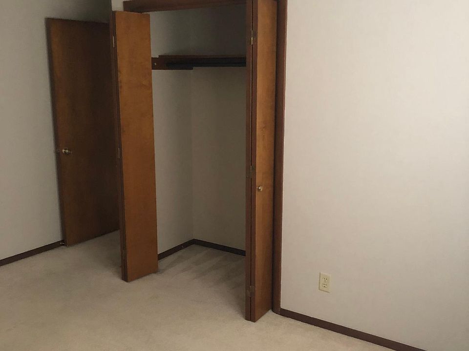1st image of 824 Pentwood Dr
