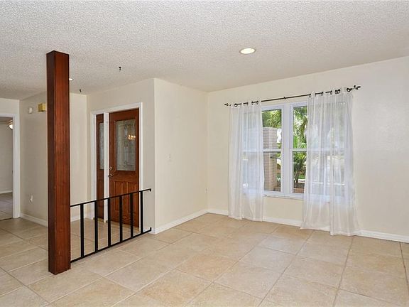 4th image of 6525 Waterford Cir
