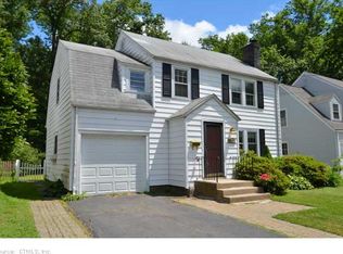 222 Penn Dr, West Hartford, CT 06119