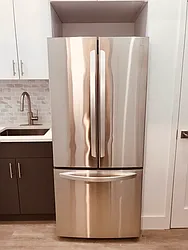 Rented by R New York