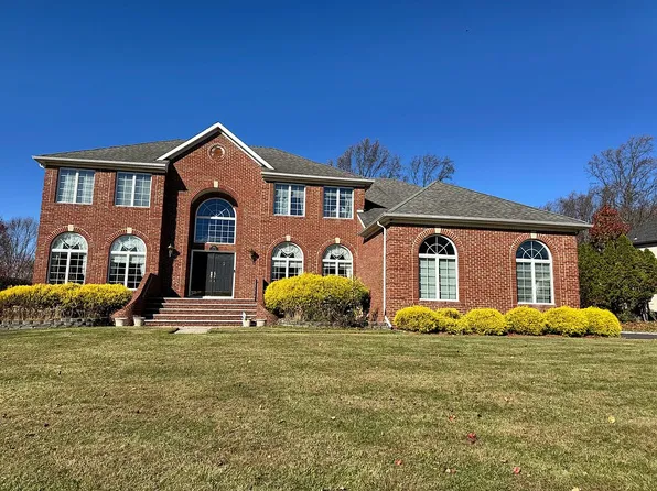 104 Classic Way, Morganville, NJ 07751